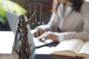 When Should I Hire a Personal Injury Lawyer? 